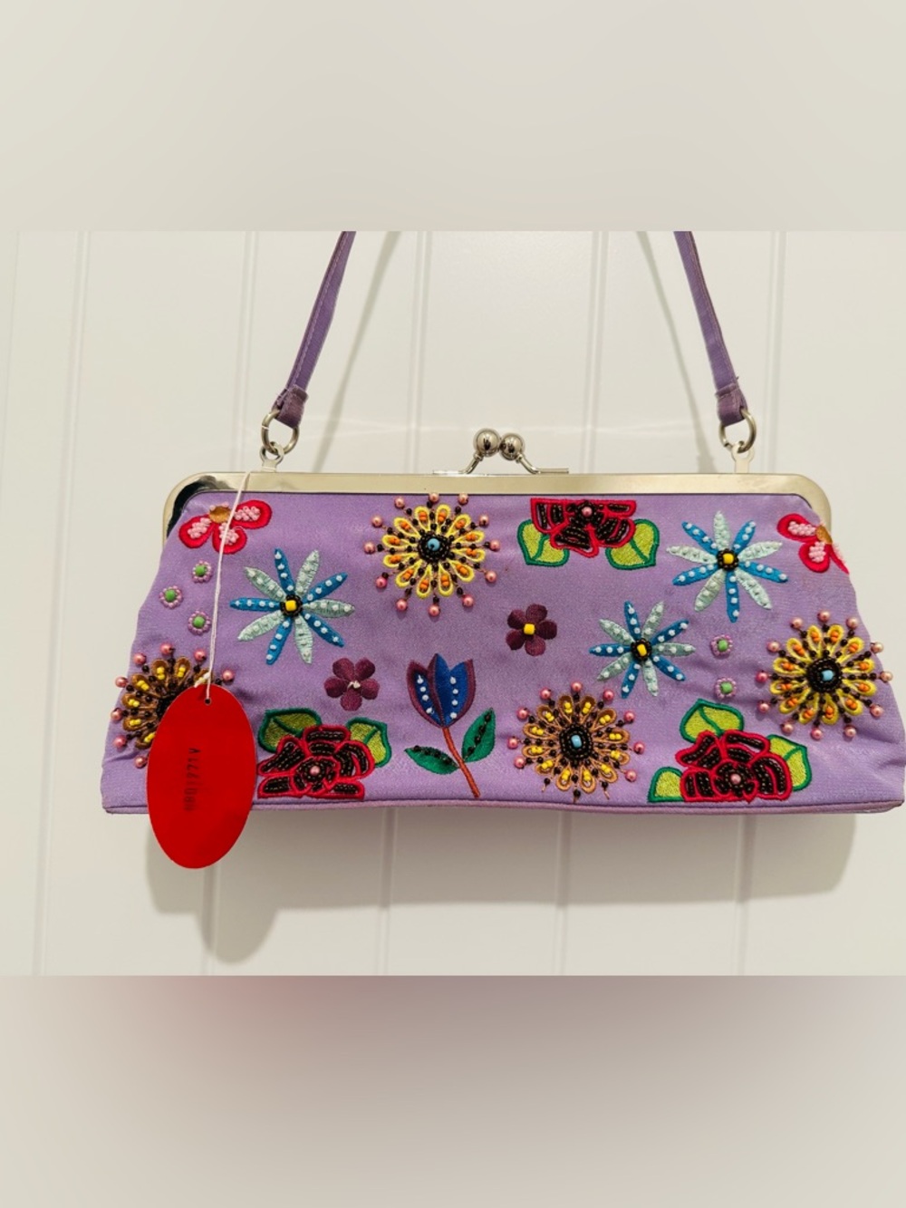 🌺NWT Vintage Floral Embroidered Lavender Clutch - Picture 2 of 15